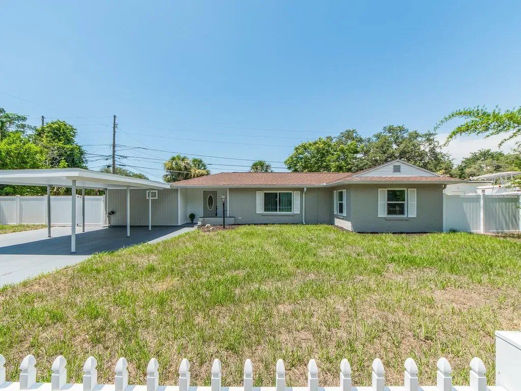 502 Lexington Street Dunedin FL 34698