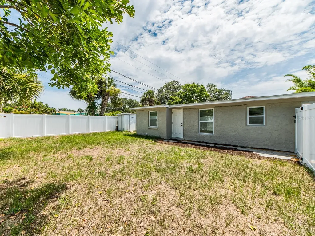 502 Lexington Street Dunedin FL 34698