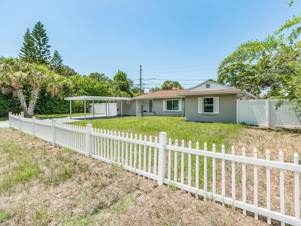 502 Lexington Street Dunedin FL 34698