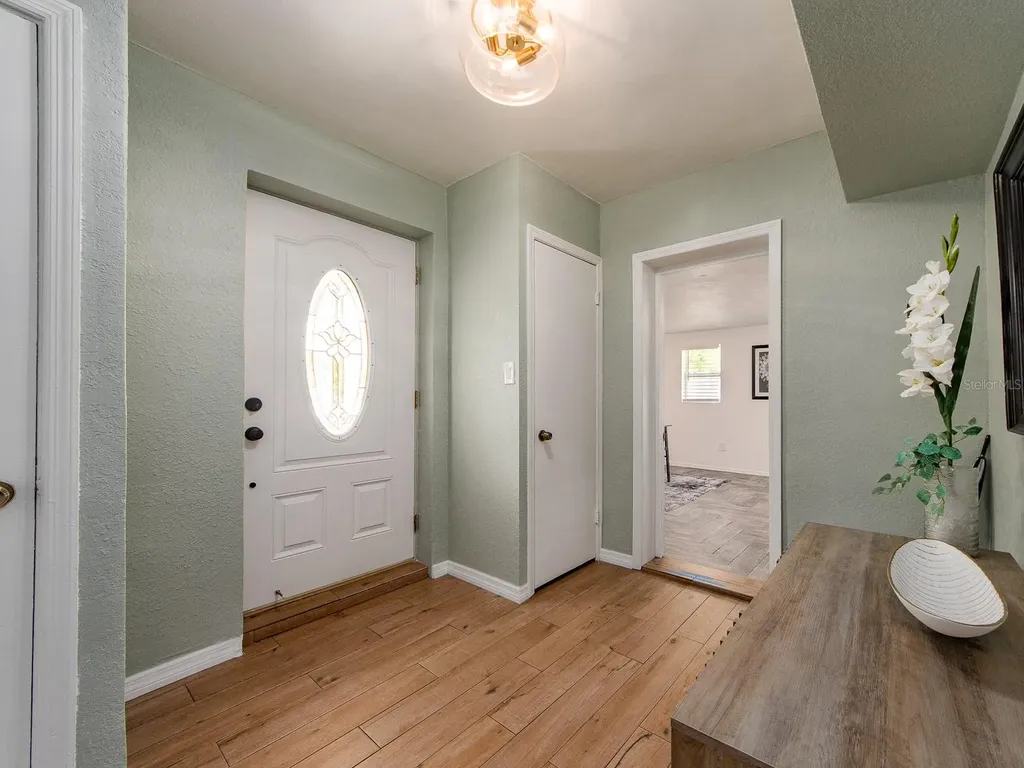 502 Lexington Street Dunedin FL 34698