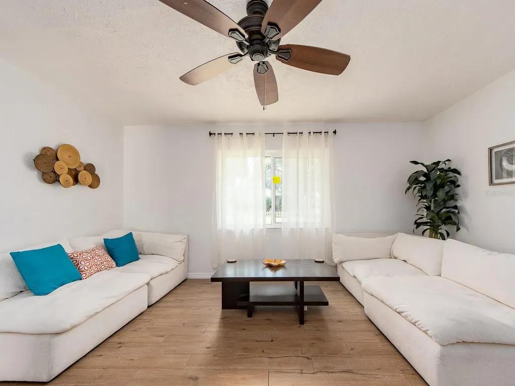 502 Lexington Street Dunedin FL 34698