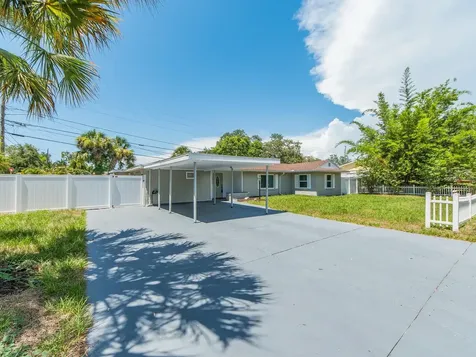 502 Lexington Street Dunedin FL 34698