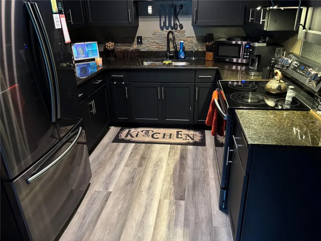 210 49th Street N St Petersburg FL 33710