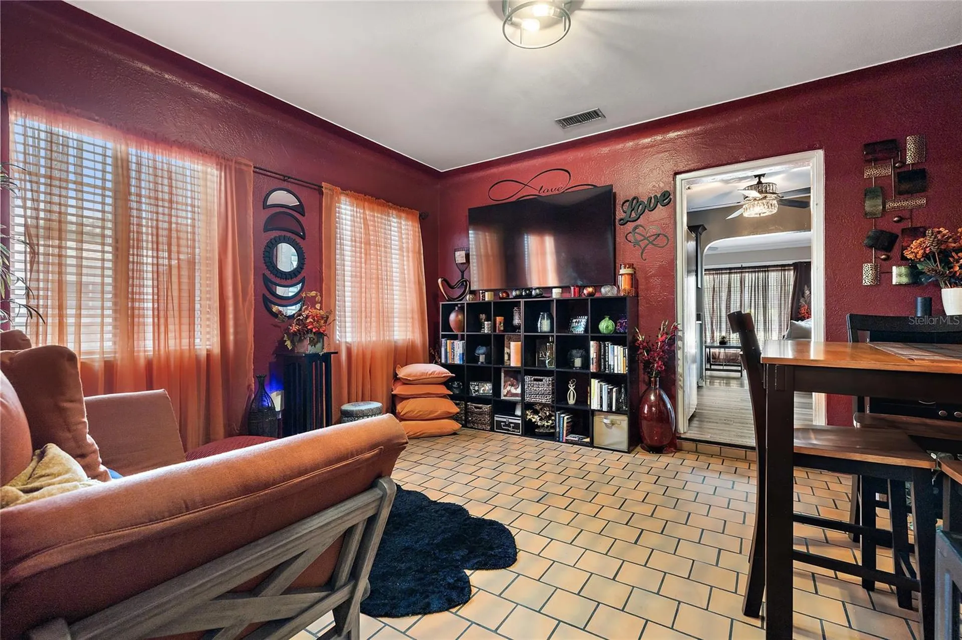 210 49th Street N St Petersburg FL 33710