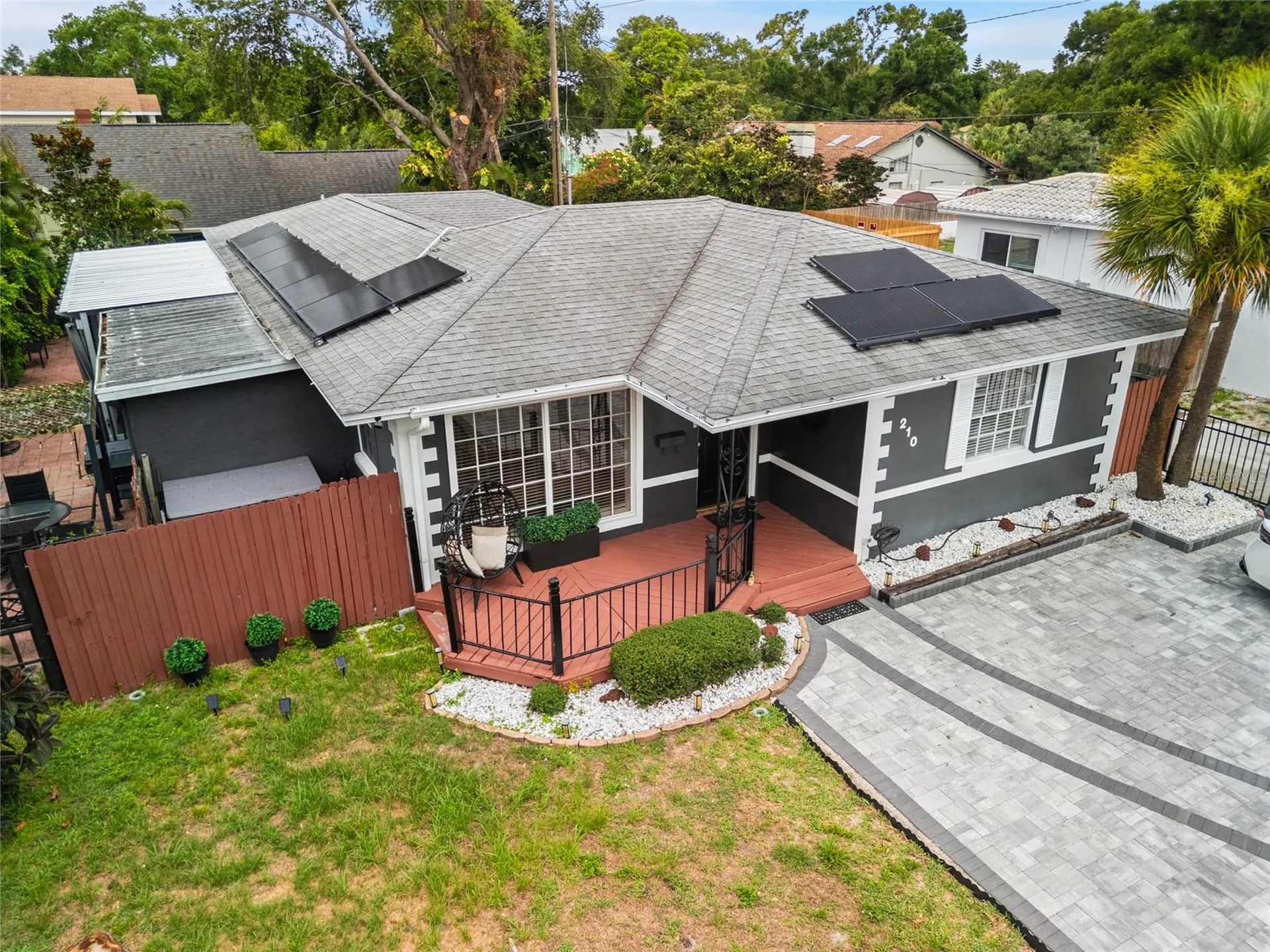 210 49th Street N St Petersburg FL 33710