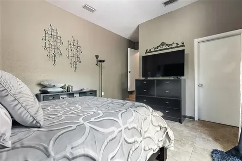 210 49th Street N St Petersburg FL 33710