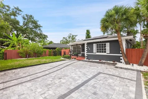 210 49th Street N St Petersburg FL 33710