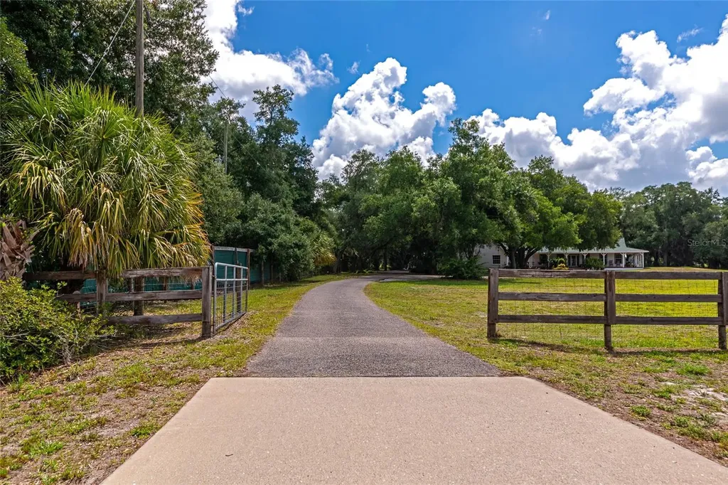 14705 Mossy Hammock Lane Myakka City FL 34251