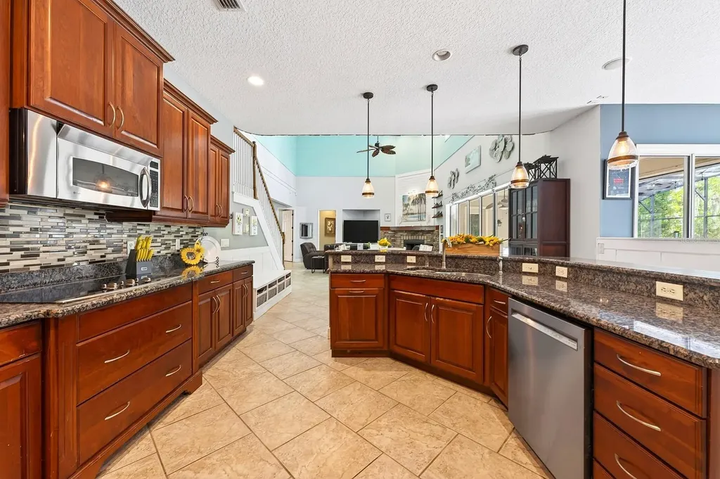 2756 Lake Pickett Place Chuluota FL 32766