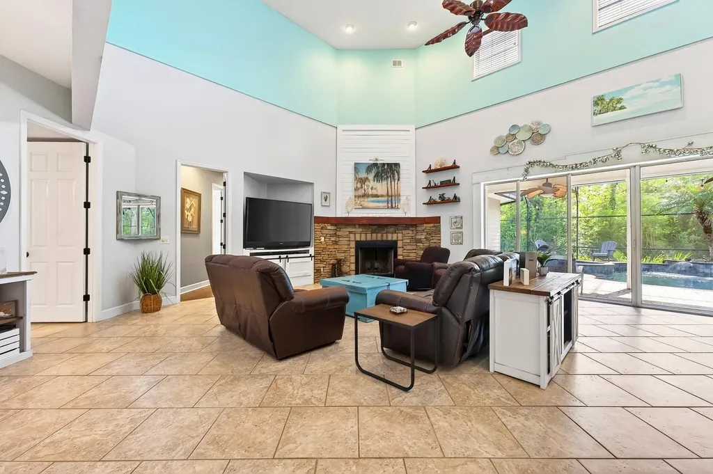2756 Lake Pickett Place Chuluota FL 32766
