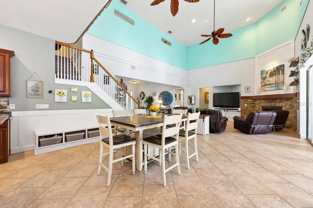 2756 Lake Pickett Place Chuluota FL 32766