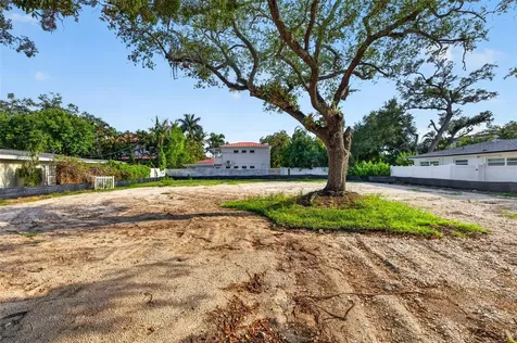 289 Rafael Boulevard NE St Petersburg FL 33704