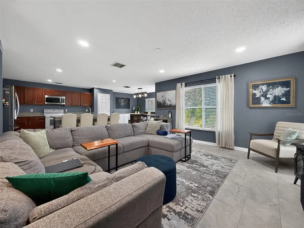 7821 Falabella Court Orlando FL 32818