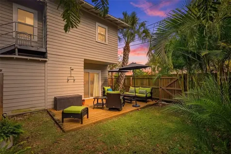 855 28th Avenue N St Petersburg FL 33704