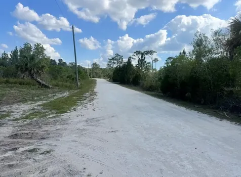 18455 Quiet Road Weeki Wachee FL 34614