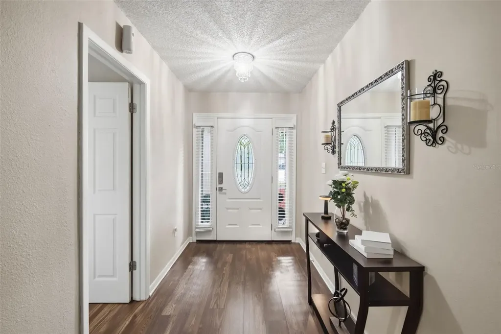 7327 Sunshine Circle Tampa FL 33634