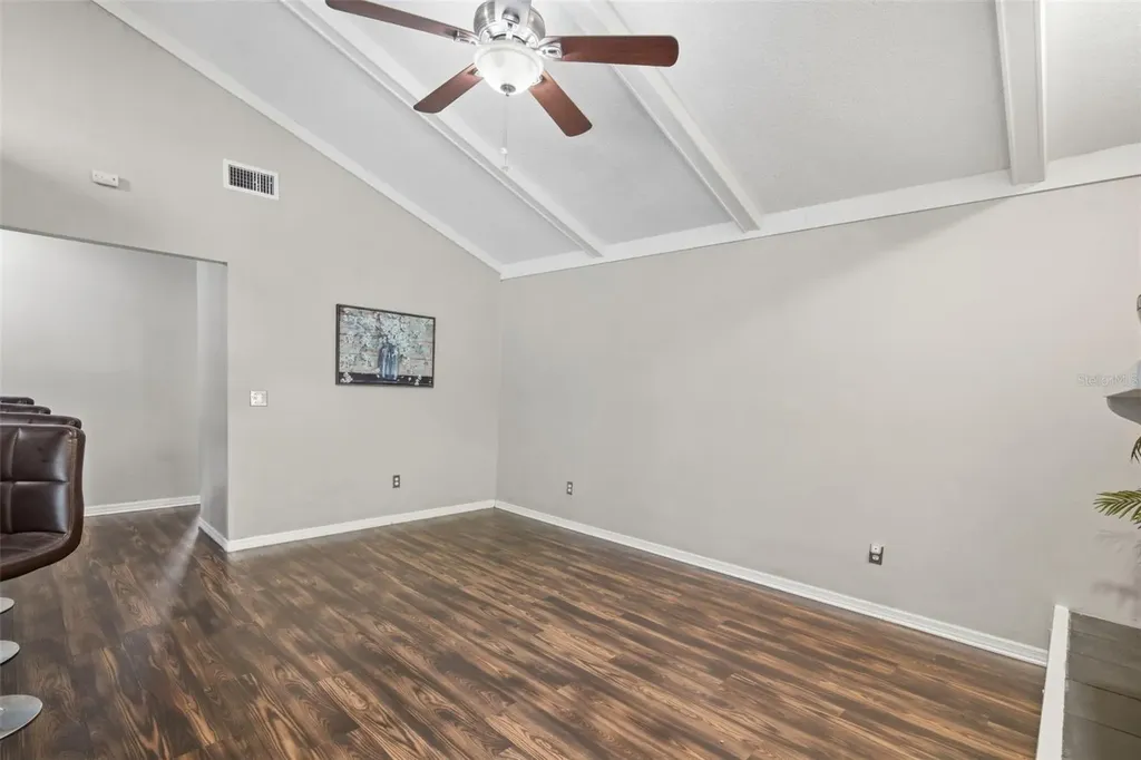 7327 Sunshine Circle Tampa FL 33634