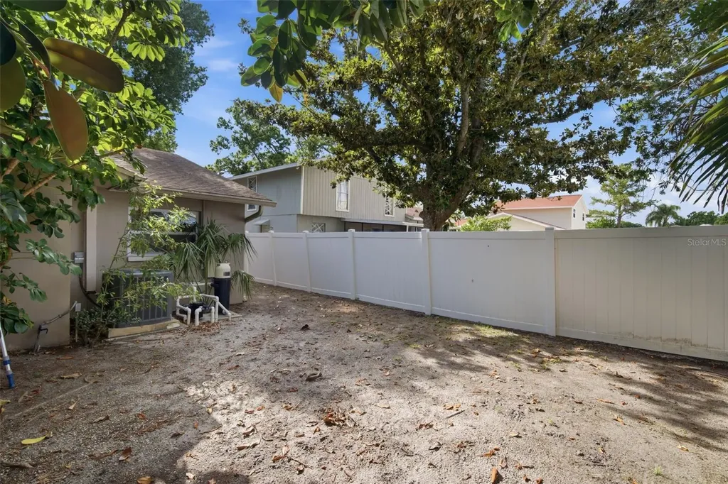 7327 Sunshine Circle Tampa FL 33634