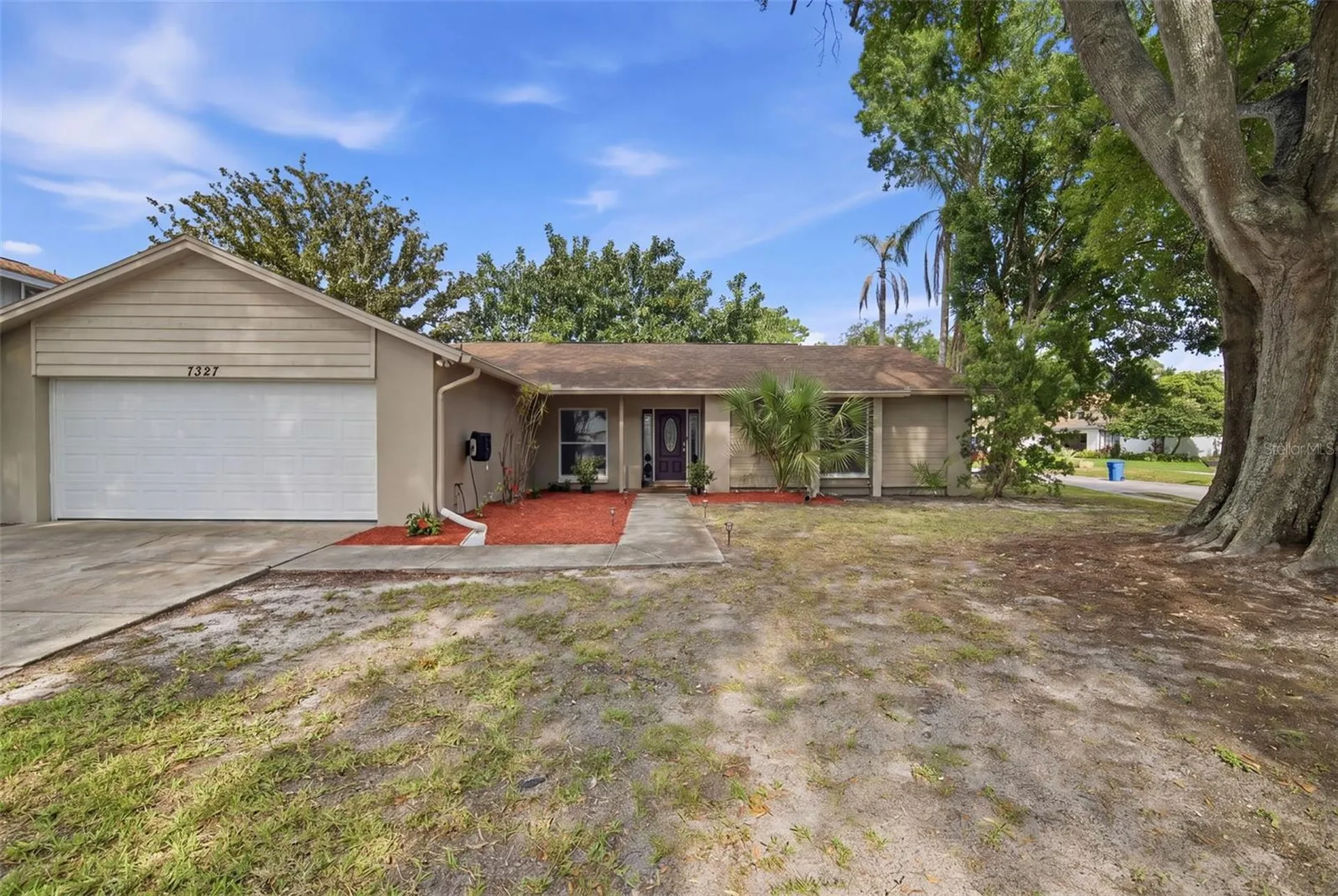 7327 Sunshine Circle Tampa FL 33634