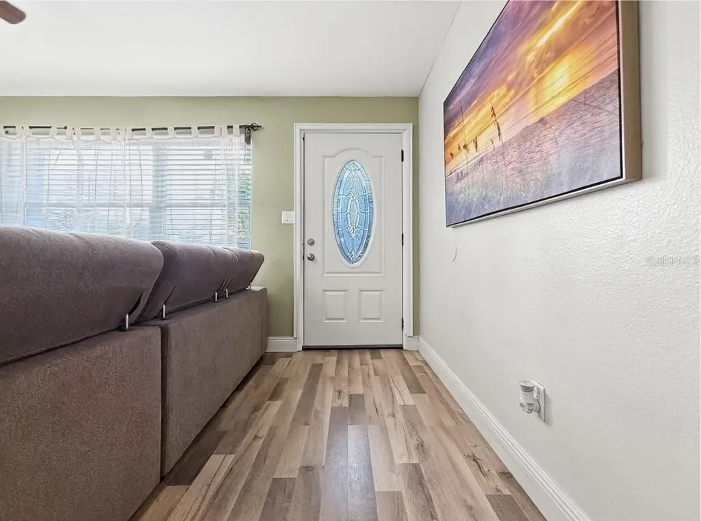 1816 Colton Drive Orlando FL 32822