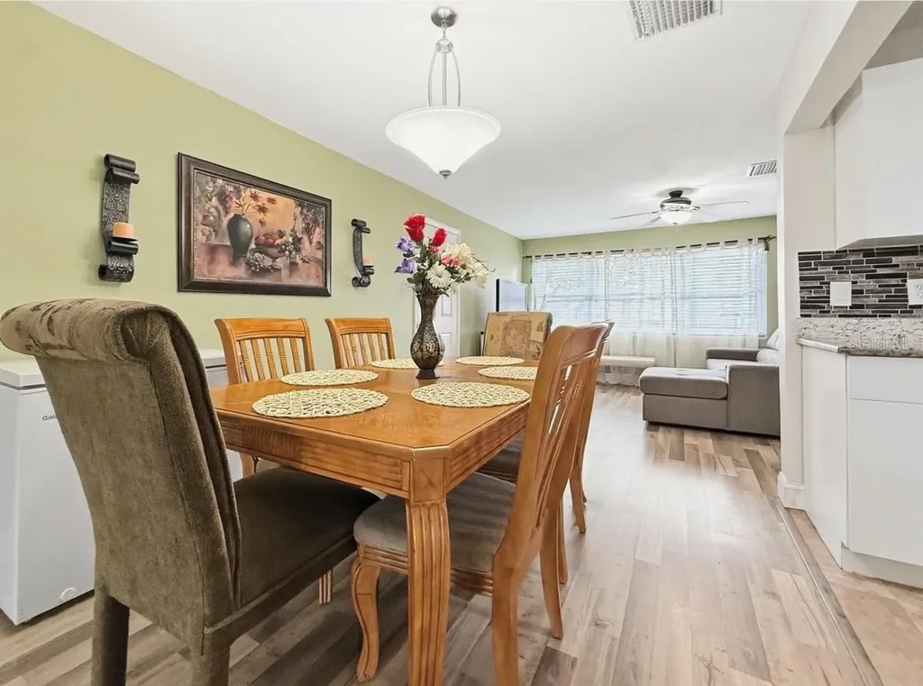 1816 Colton Drive Orlando FL 32822