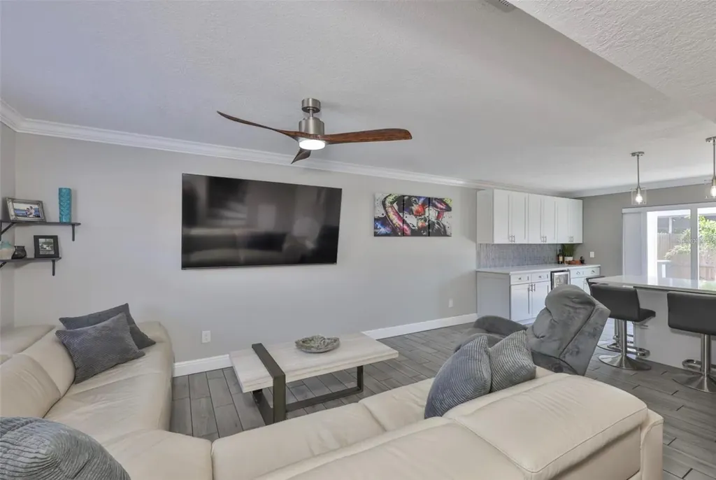 2011 S Carolina Avenue Tampa FL 33629