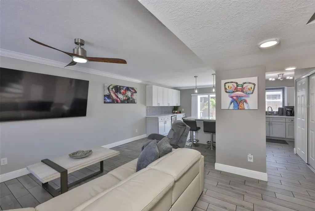 2011 S Carolina Avenue Tampa FL 33629