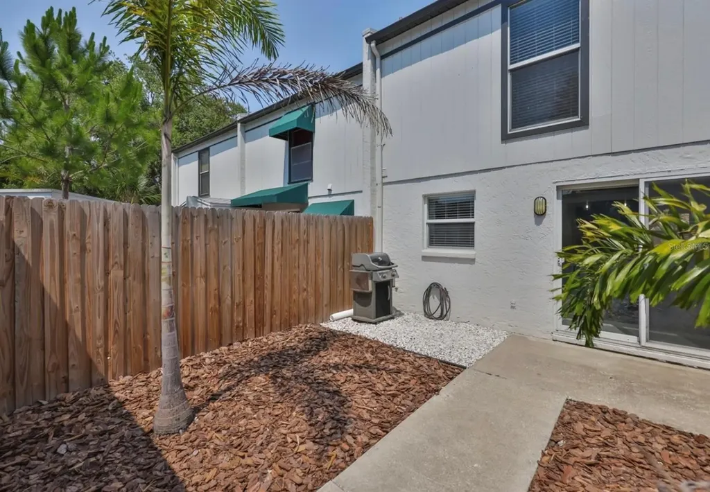 2011 S Carolina Avenue Tampa FL 33629