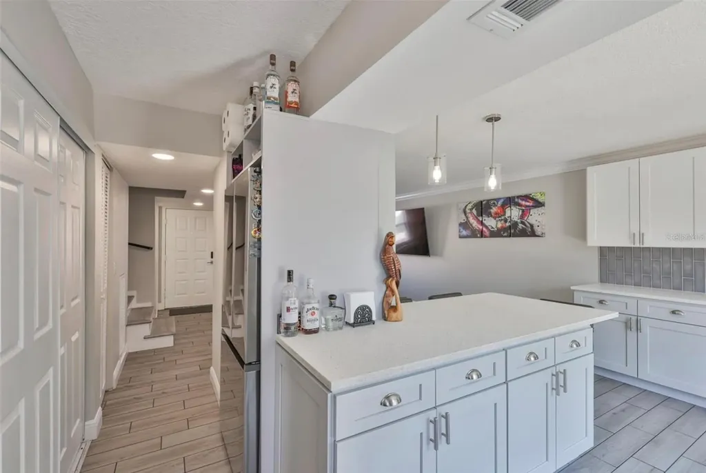 2011 S Carolina Avenue Tampa FL 33629