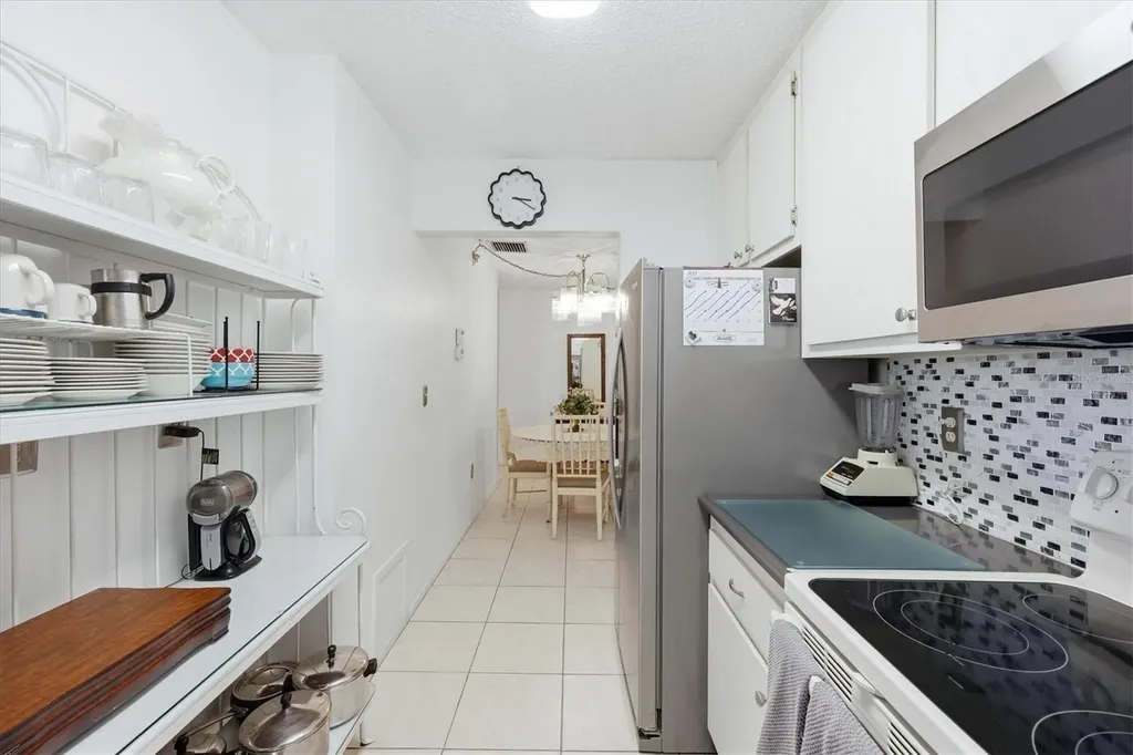 390 301 Boulevard W Bradenton FL 34205