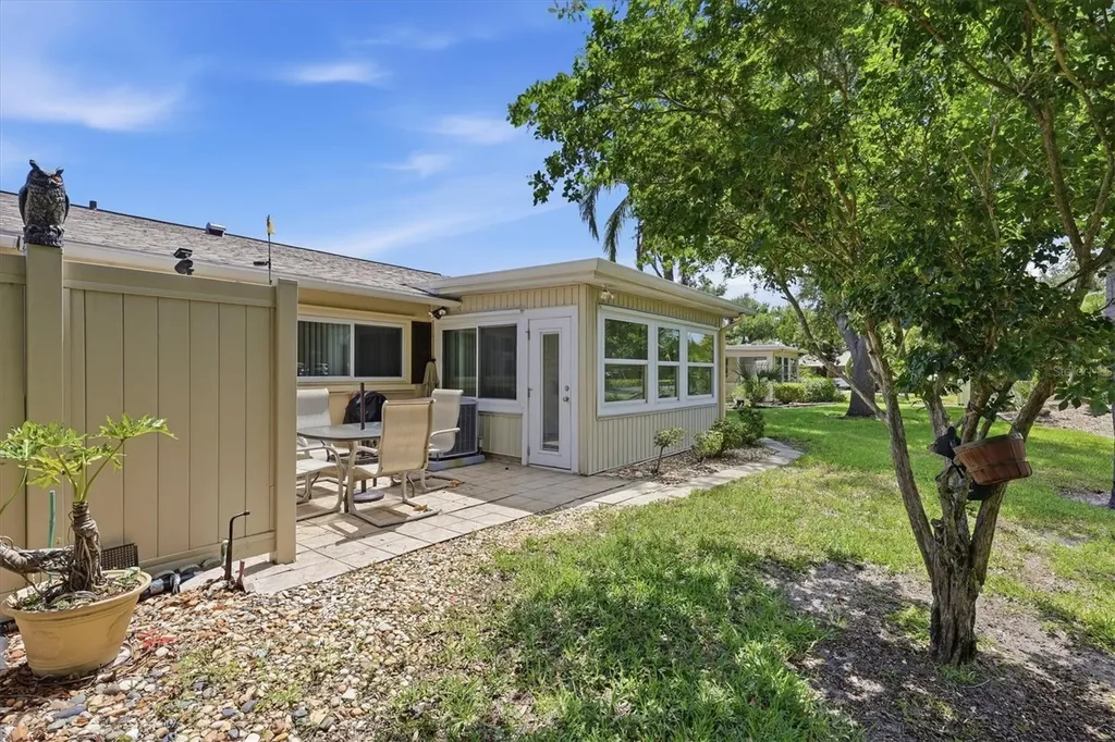390 301 Boulevard W Bradenton FL 34205