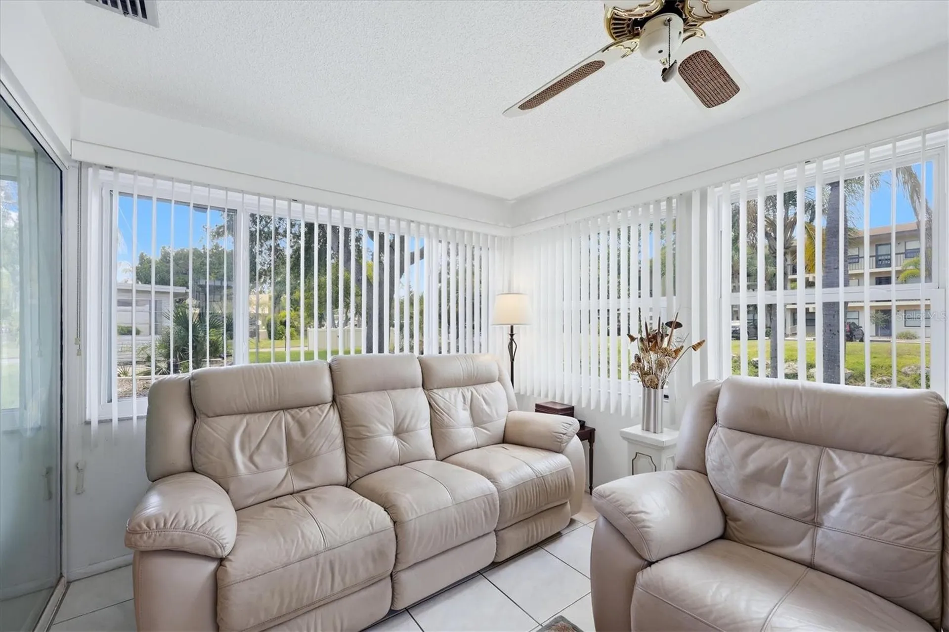 390 301 Boulevard W Bradenton FL 34205