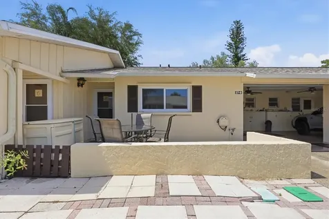 390 301 Boulevard W Bradenton FL 34205