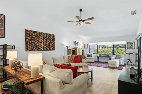 2644 Moss Oak Drive Sarasota FL 34231