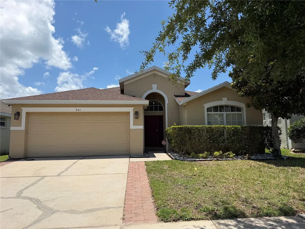 945 Tramells Trail Kissimmee FL 34744