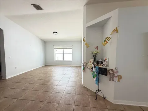 945 Tramells Trail Kissimmee FL 34744