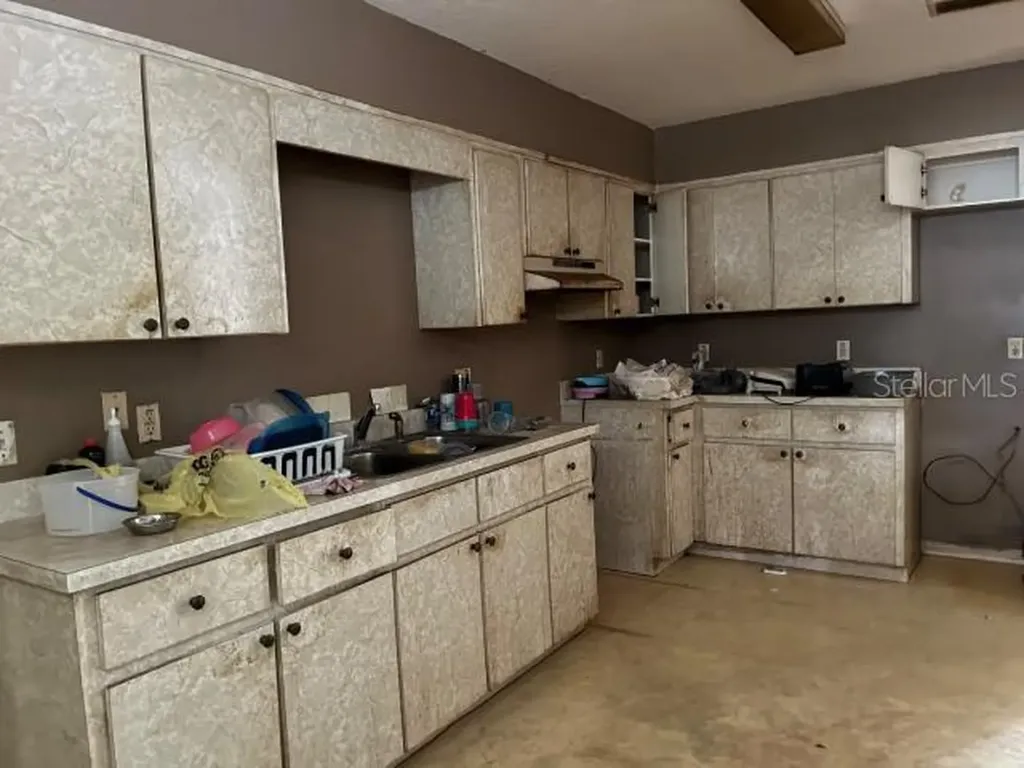 684 Glenhaven Avenue Pierson FL 32180