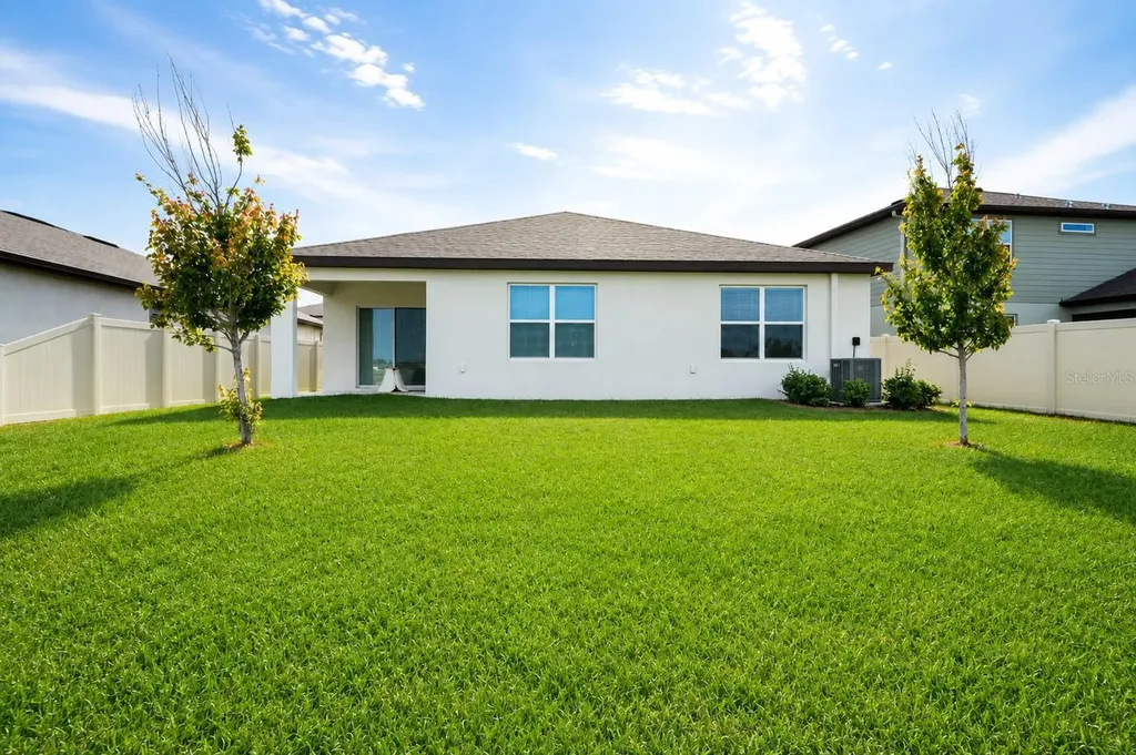 3830 Capri Coast Drive Plant City FL 33565