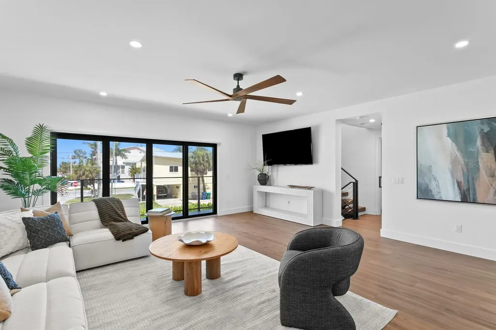 201 N Harbor Drive Holmes Beach FL 34217