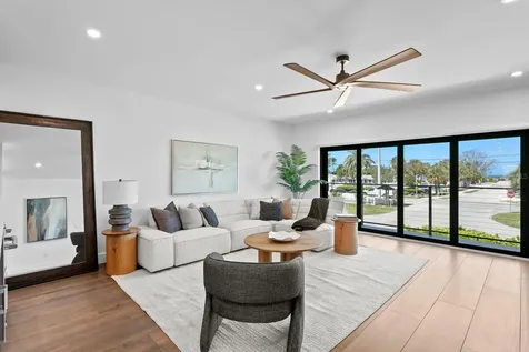 201 N Harbor Drive Holmes Beach FL 34217