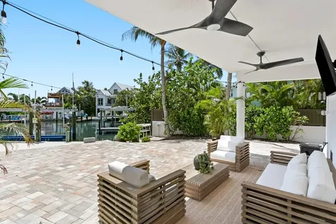 201 N Harbor Drive Holmes Beach FL 34217
