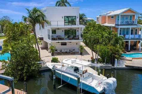 201 N Harbor Drive Holmes Beach FL 34217