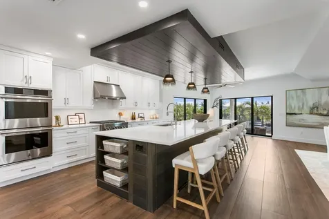 201 N Harbor Drive Holmes Beach FL 34217