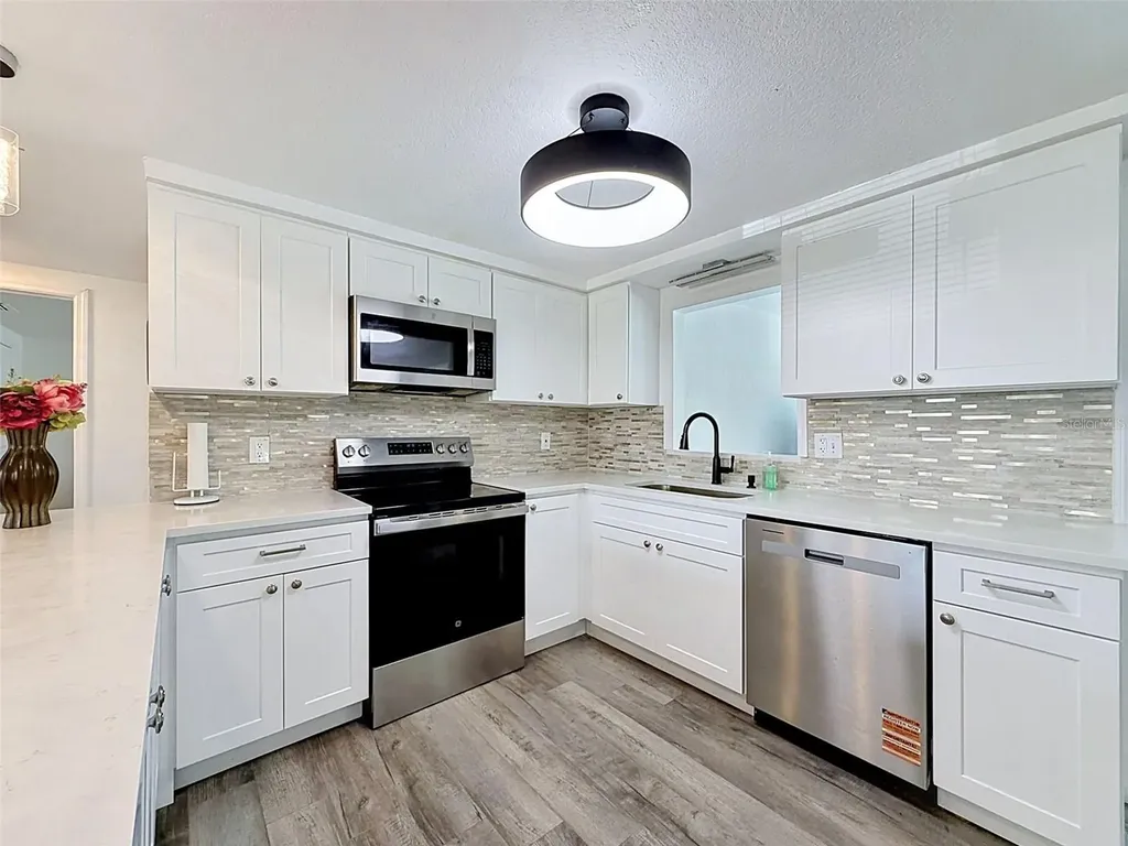 12735 1st Isle Hudson FL 34667