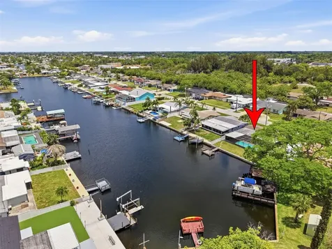 12735 1st Isle Hudson FL 34667