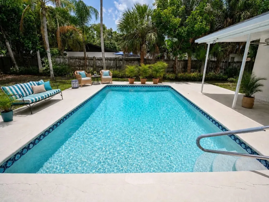 5927 Driftwood Avenue Sarasota FL 34231