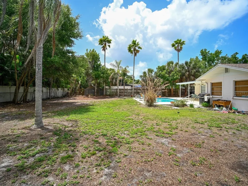 5927 Driftwood Avenue Sarasota FL 34231