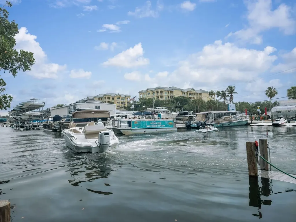 5927 Driftwood Avenue Sarasota FL 34231
