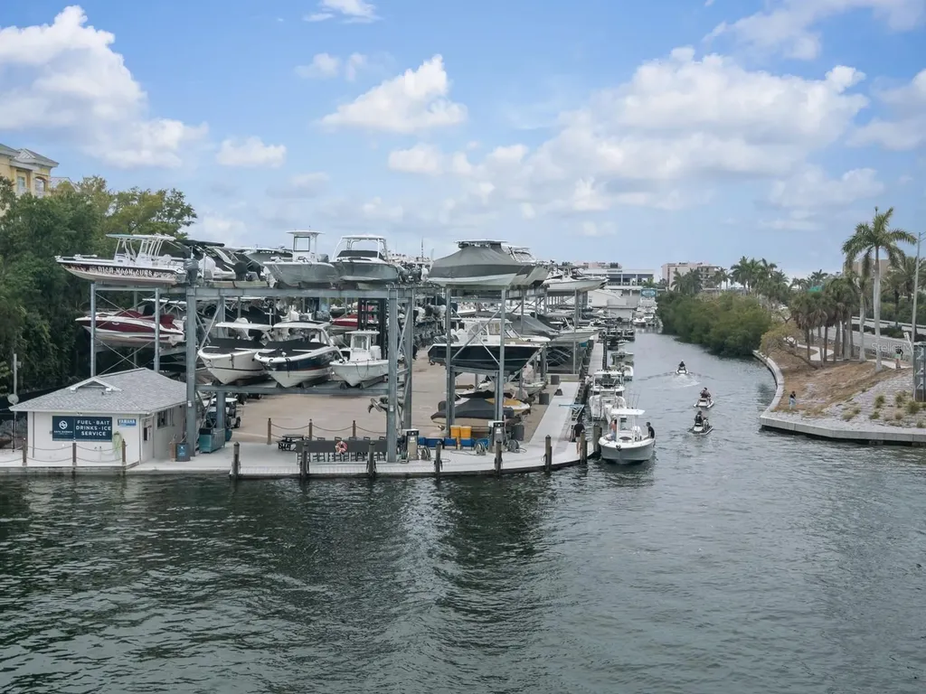 5927 Driftwood Avenue Sarasota FL 34231