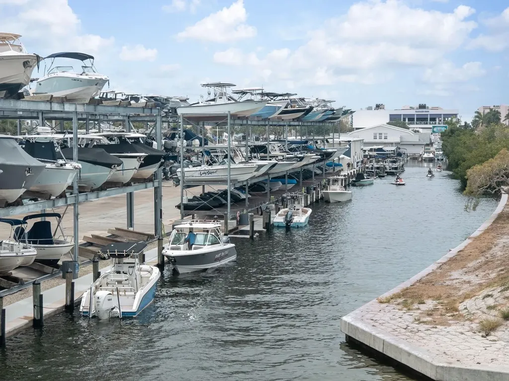 5927 Driftwood Avenue Sarasota FL 34231